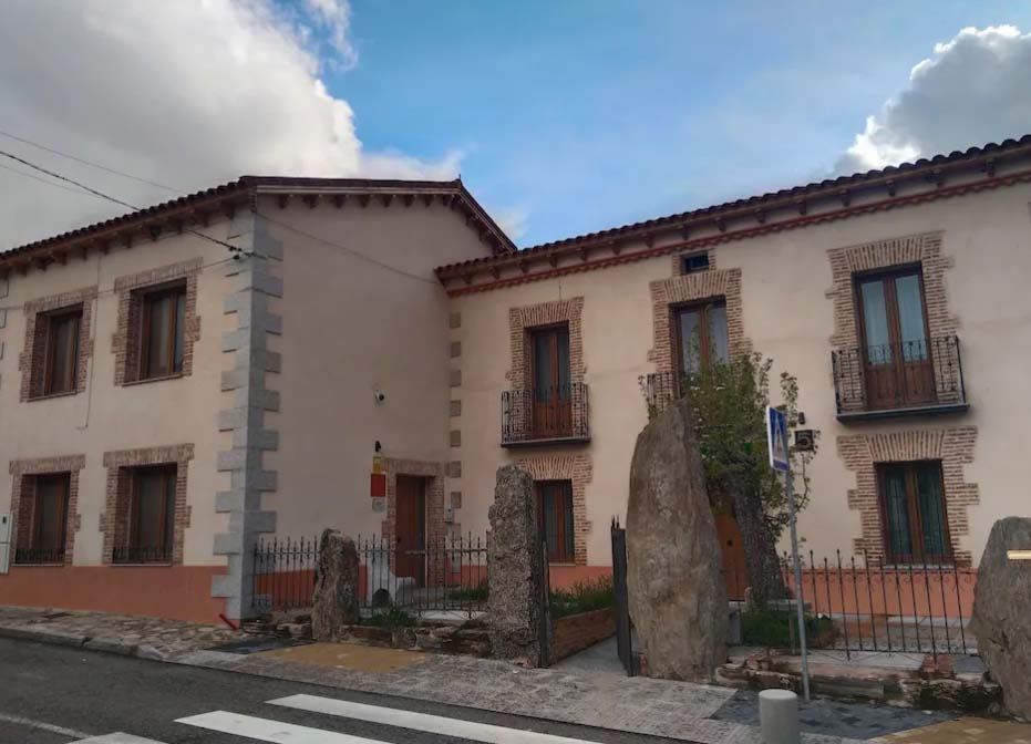 Apartamentos turísticos La Real – Prádena del Rincón prado elegido